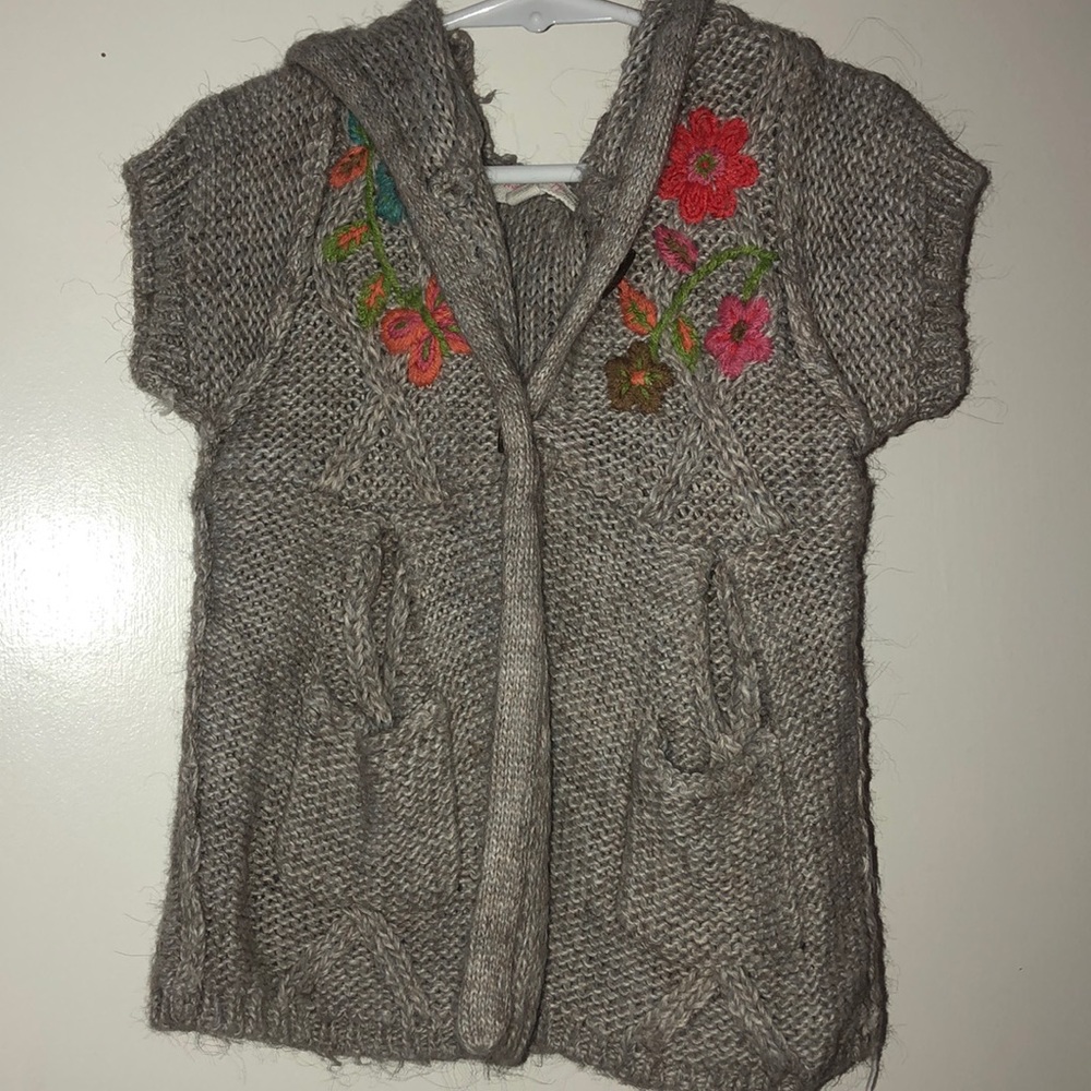 EUC Girls Cardigan with embroidered flowers 4T